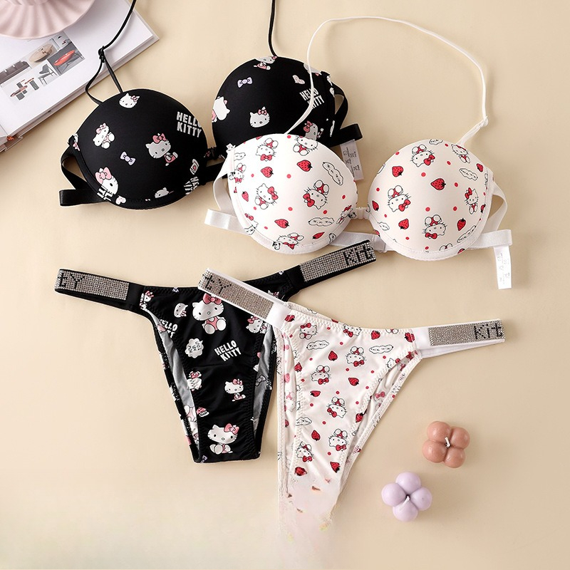 Summer Quotes - Новый комплект белья Hello Kitty: бюстгальтер