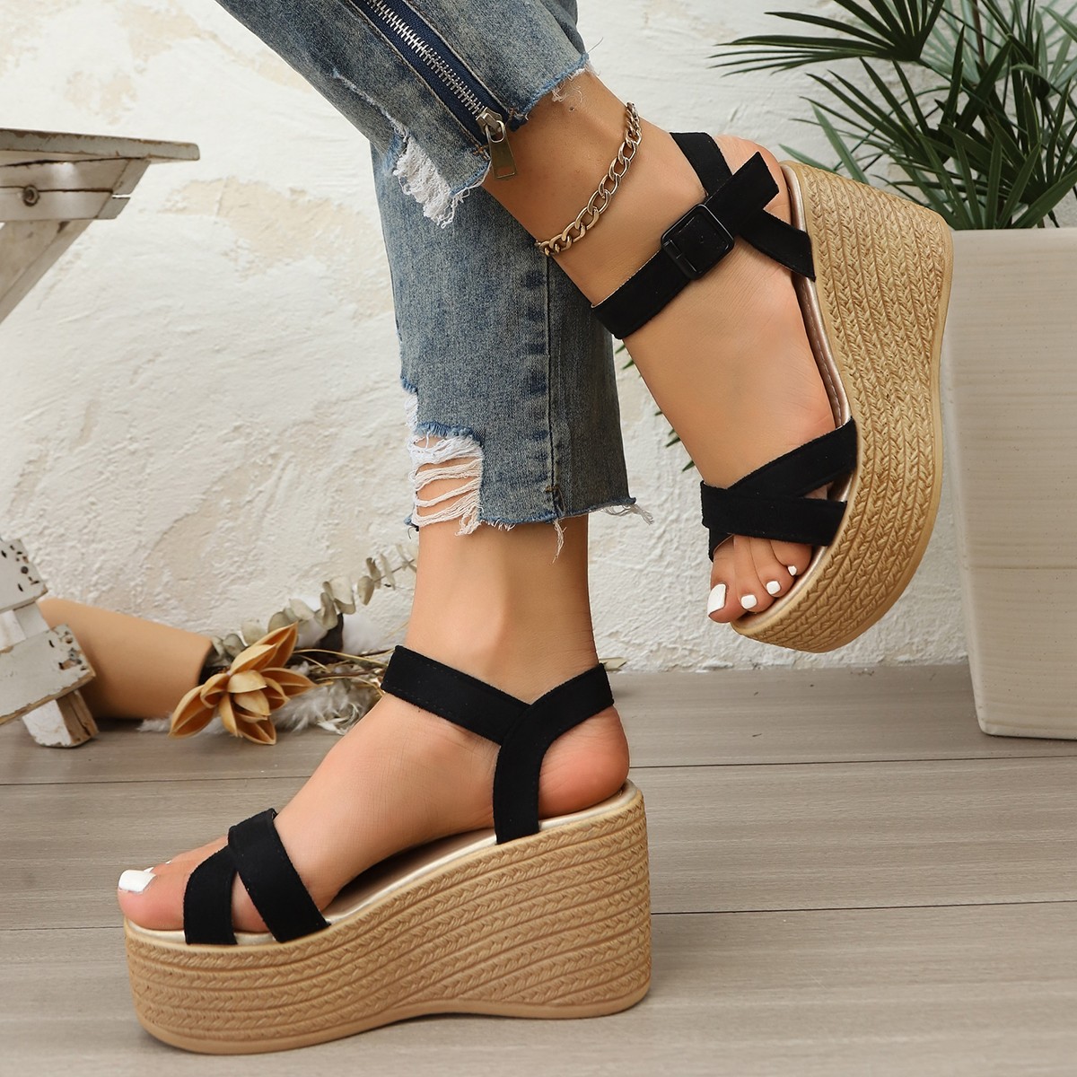 Женские повседневные сандалии  – обзор и цена Summer Light Clothing